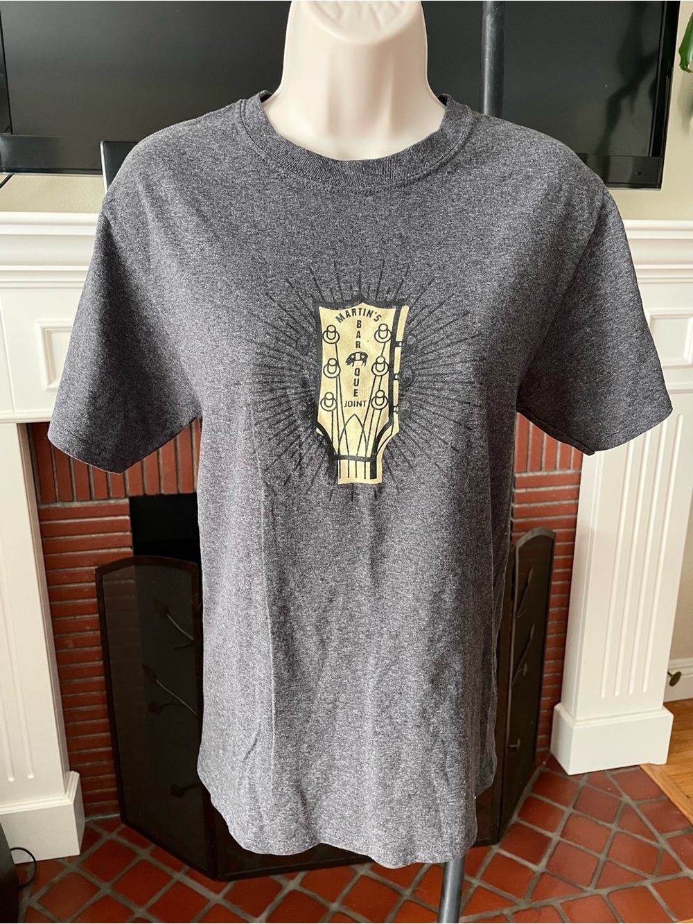 Martins BBQ Joint Nashville TN Gray Graphic Unisex T-shirt S